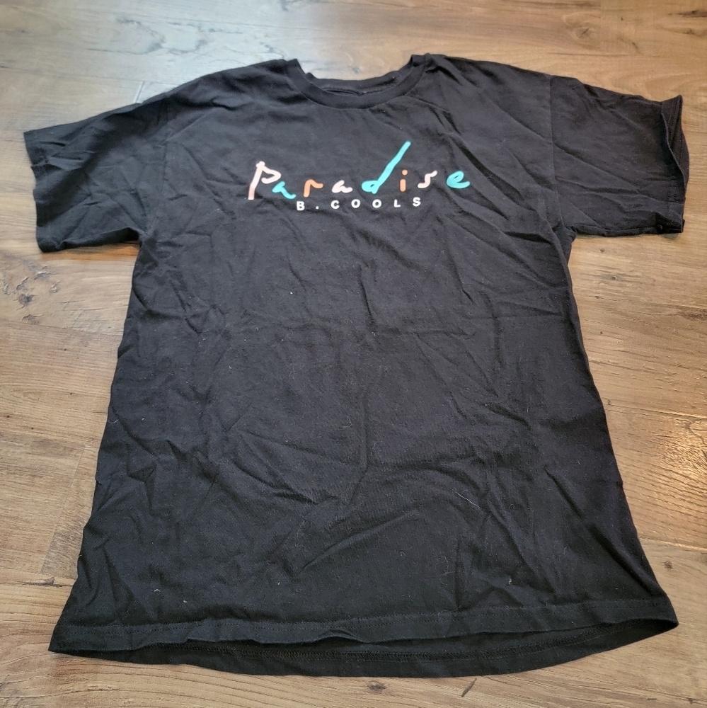 Barney Cools tee size large